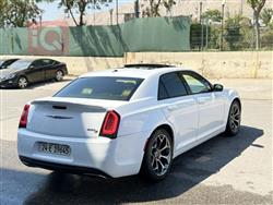 کرایسلەر 300